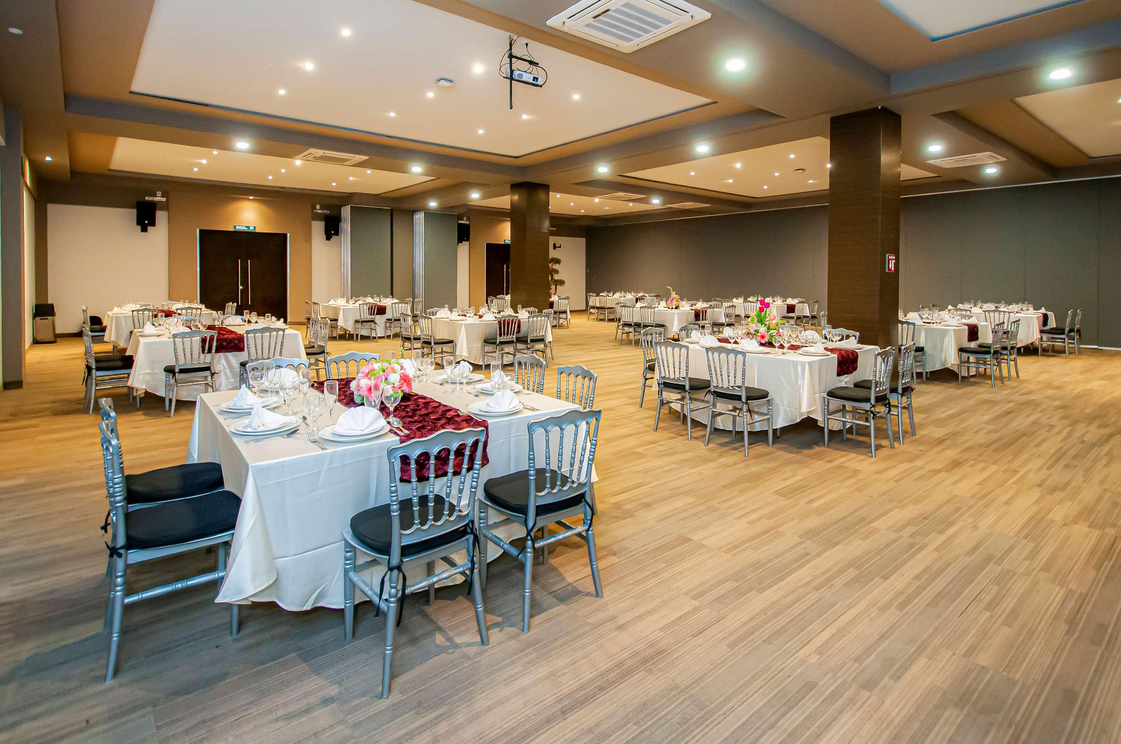 Best Western Plus Santa Cecilia Pachuca Exterior foto